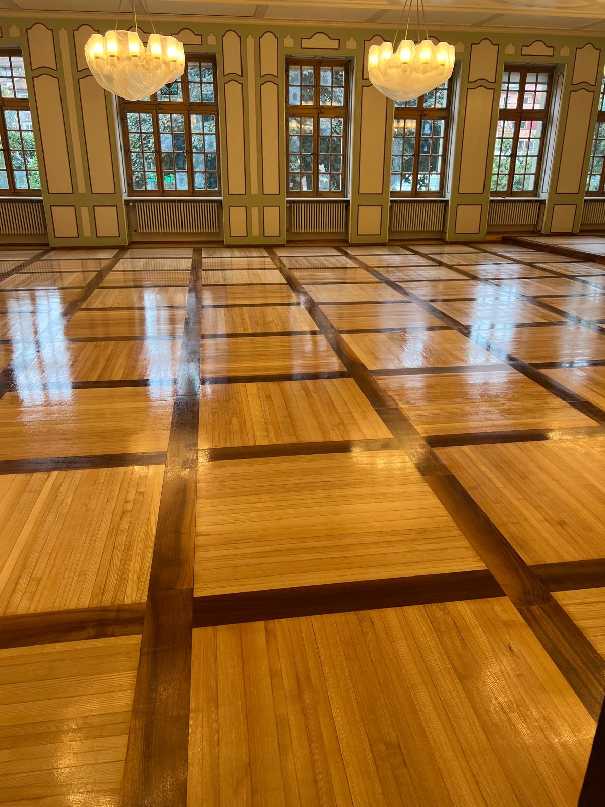 Historischer Saal Parkettsanierung 3